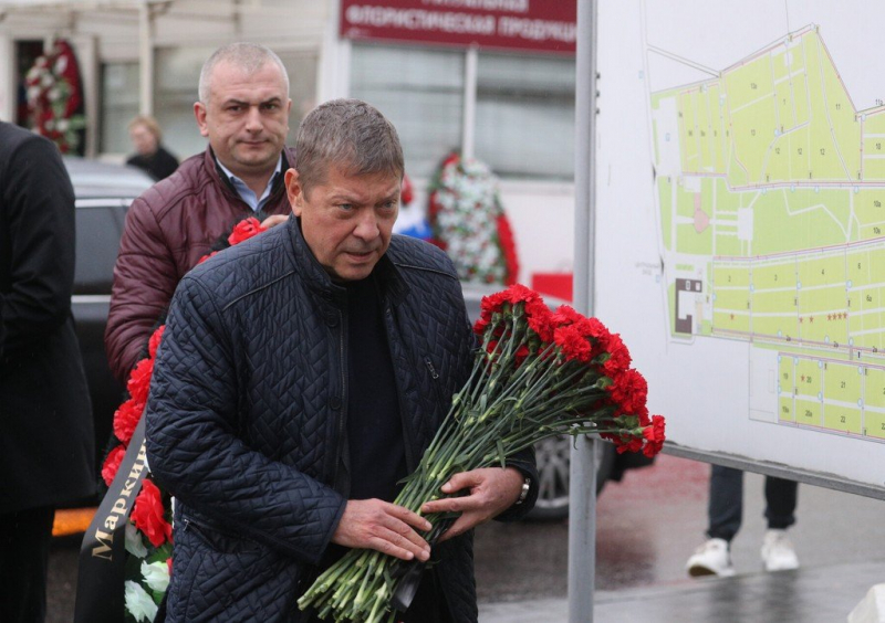 Идеальный офицер: в Москве простились с Владимиром Маркиным