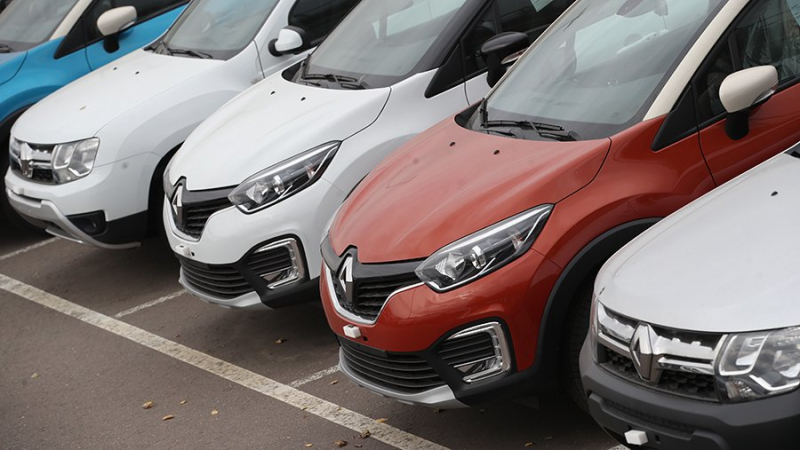 Минпромторг разрешил ввоз в Россию автомобилей Renault по параллельному импорту